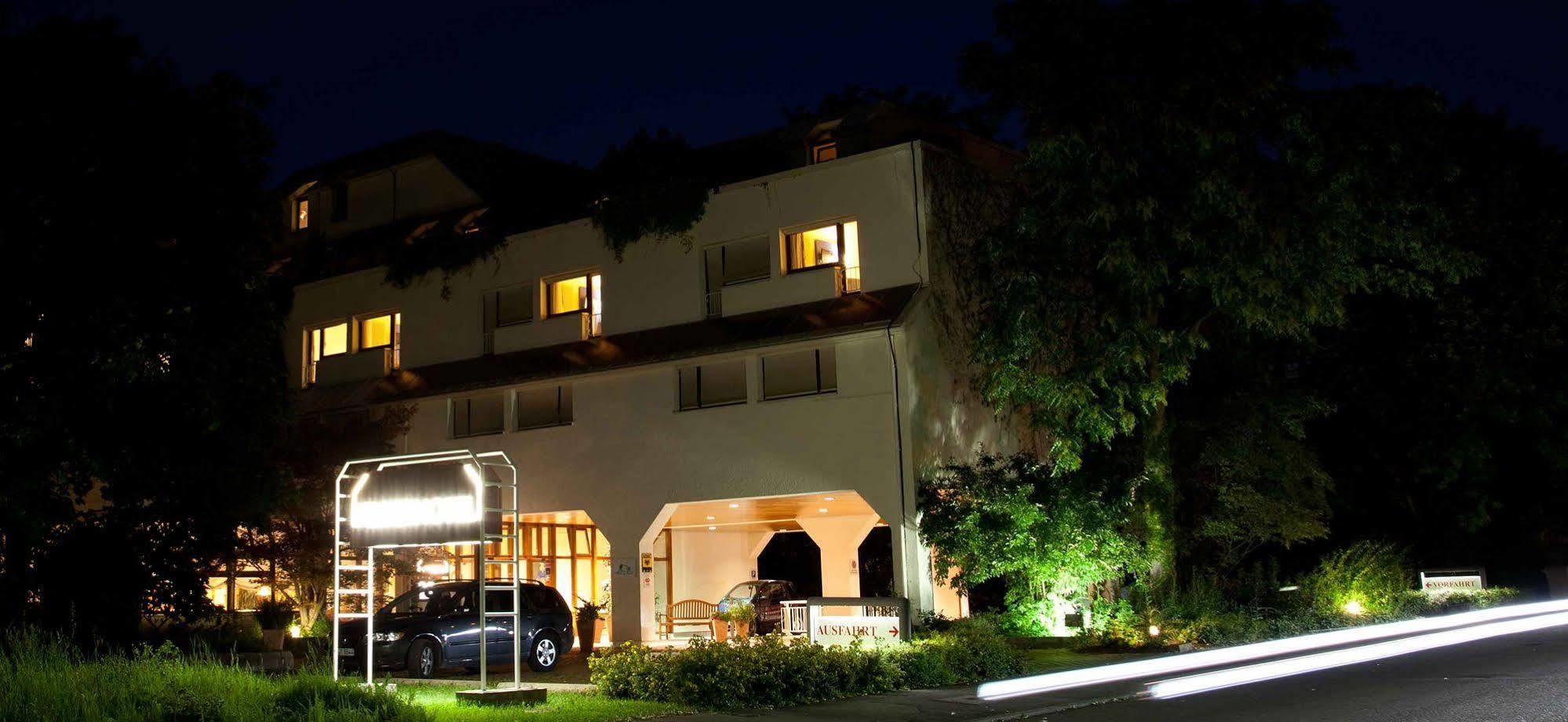 Stadt-Gut-Hotel Filderhotel 오스트필던 외부 사진